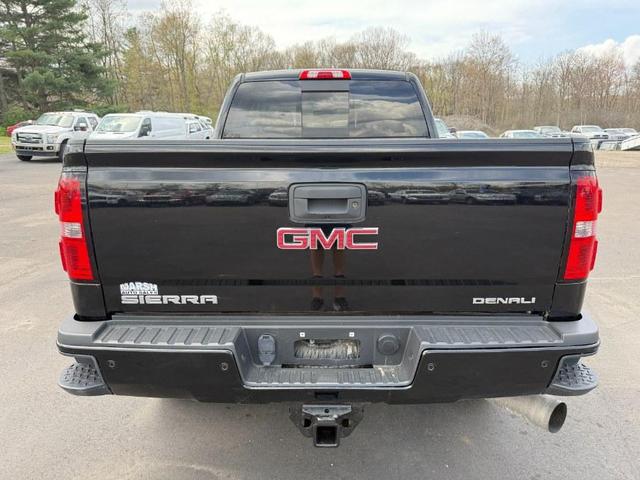 Photo of 2015 Onyx Black GMC Sierra 2500