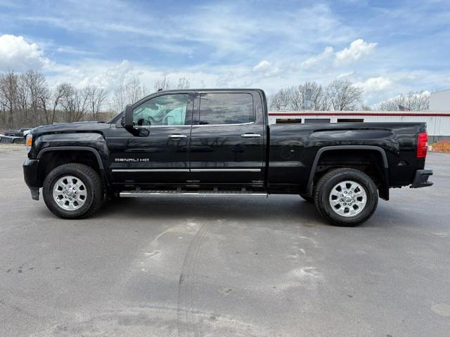 Photo of 2015 Onyx Black GMC Sierra 2500
