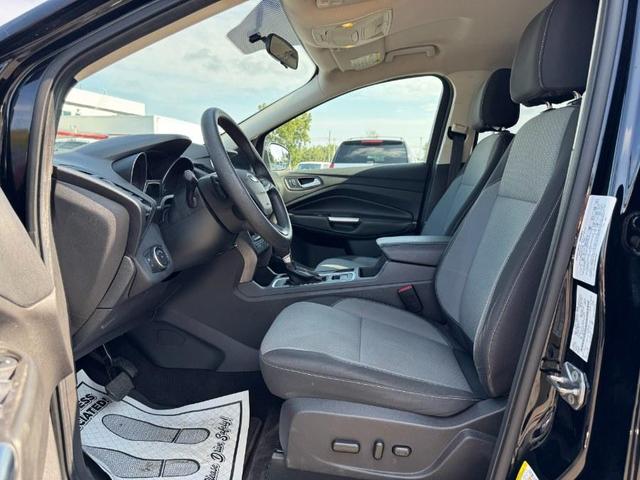Photo of 2017 Shadow Black Ford Escape