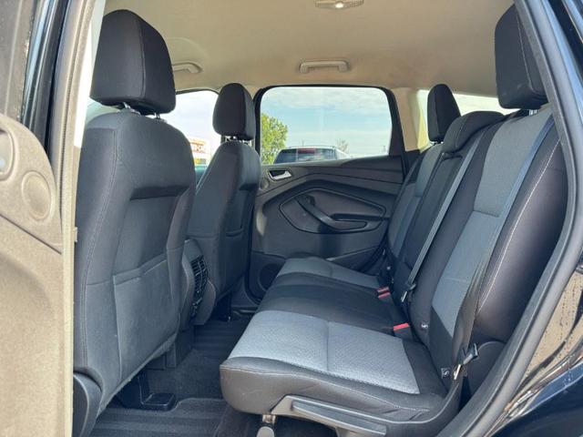 Photo of 2017 Shadow Black Ford Escape