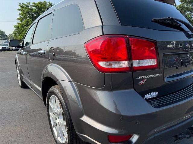 Photo of 2018 Granite Crystal Metallic Dodge Journey