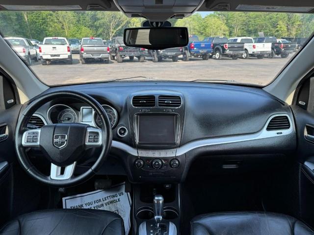 Photo of 2018 Granite Crystal Metallic Dodge Journey