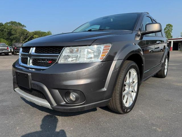 Photo of 2018 Granite Crystal Metallic Dodge Journey