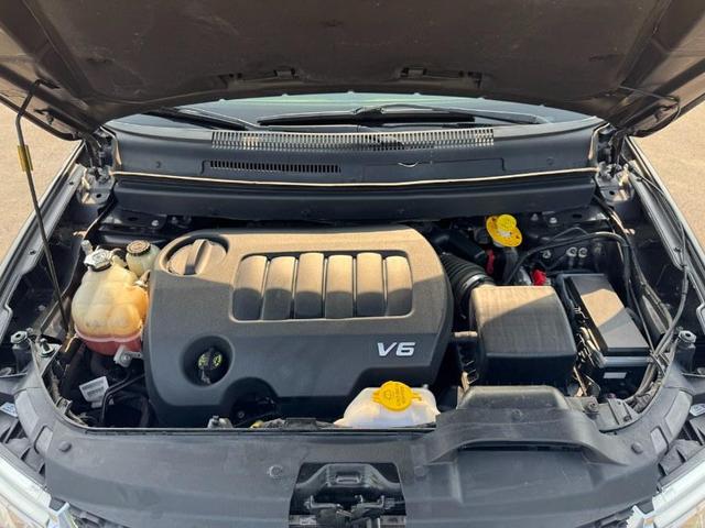 Photo of 2018 Granite Crystal Metallic Dodge Journey