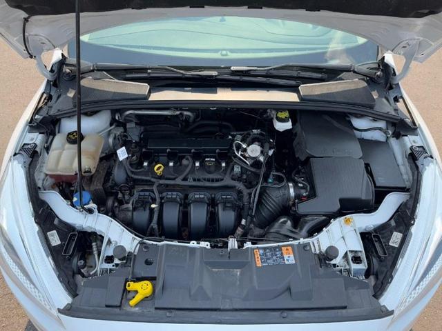 Photo of 2018 Oxford White Ford Focus