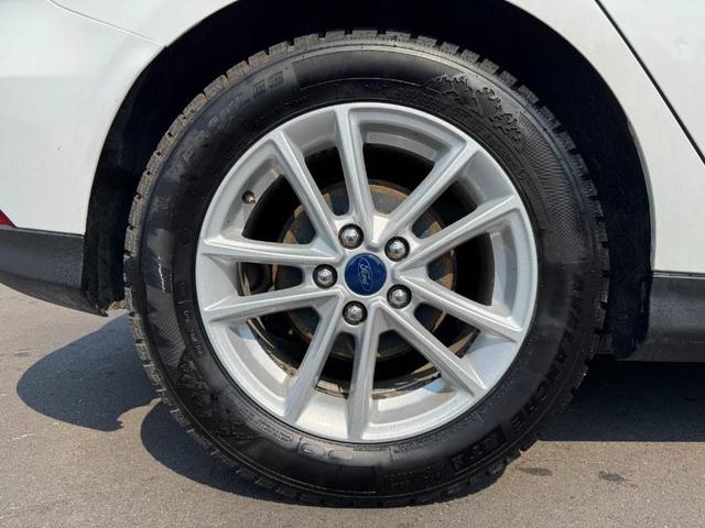 Photo of 2018 Oxford White Ford Focus