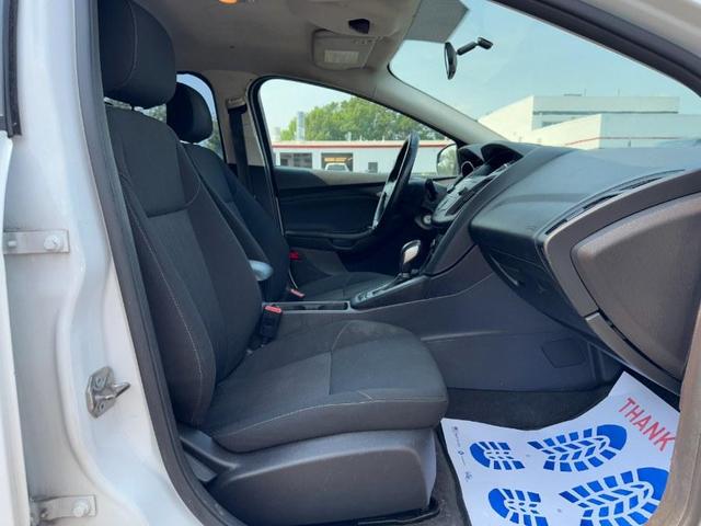 Photo of 2018 Oxford White Ford Focus