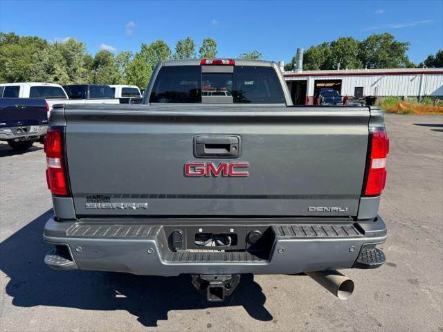 Photo of 2017 Gray GMC Sierra 2500