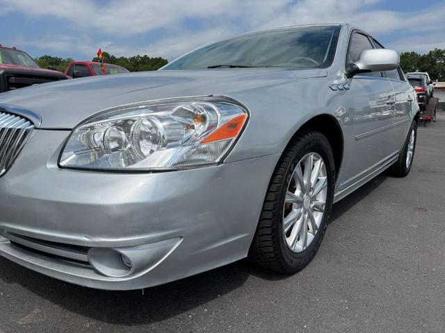 Photo of 2011 Quicksilver Metallic Buick Lucerne