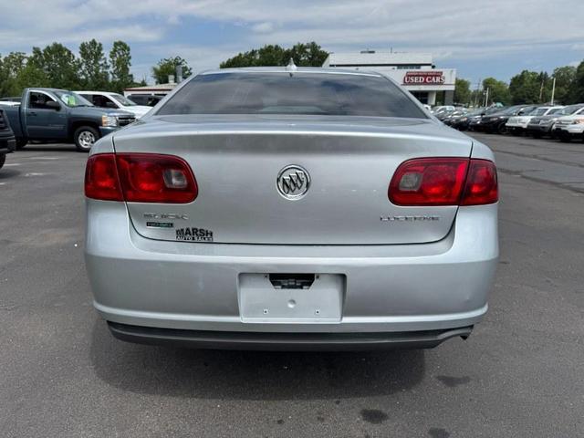 Photo of 2011 Quicksilver Metallic Buick Lucerne