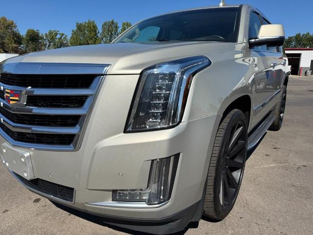 Photo of 2016 Terra Mocha Metallic Cadillac Escalade