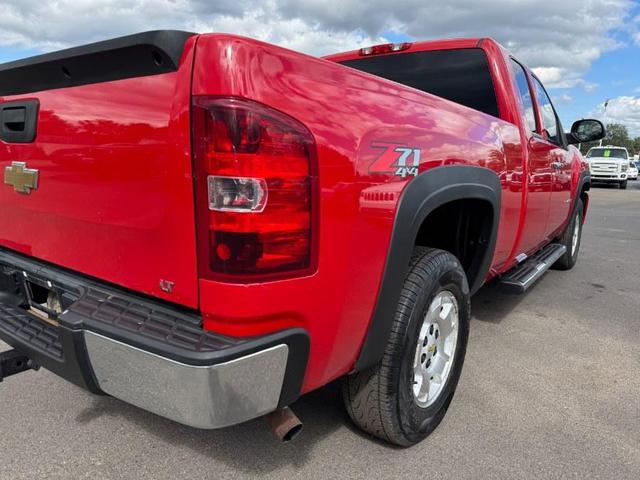 Photo of 2011 Victory Red Chevrolet Silverado 1500