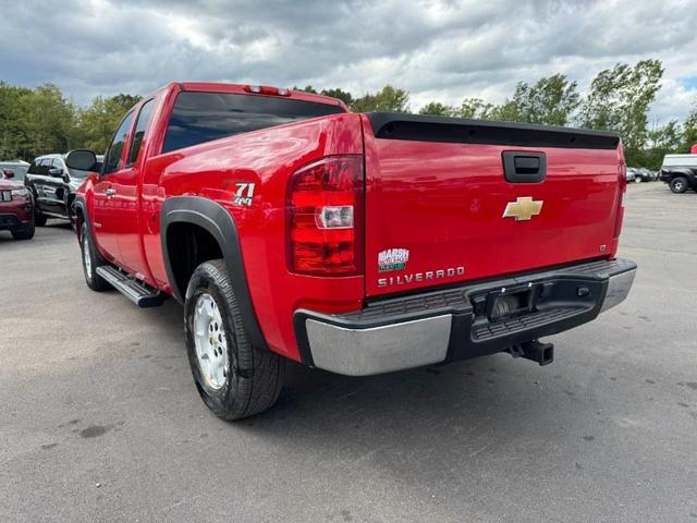 Photo of 2011 Victory Red Chevrolet Silverado 1500