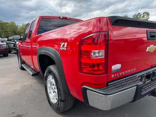 Photo of 2011 Victory Red Chevrolet Silverado 1500