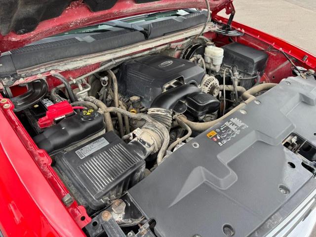 Photo of 2011 Victory Red Chevrolet Silverado 1500