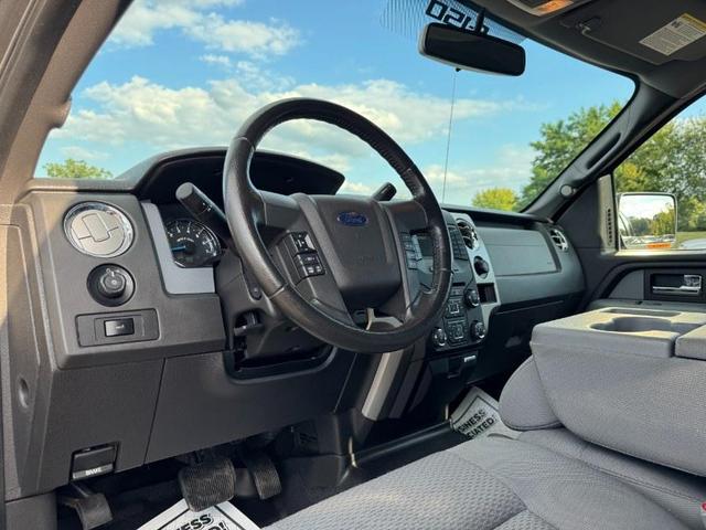 Photo of 2013 Tuxedo Black Metallic Ford F-150
