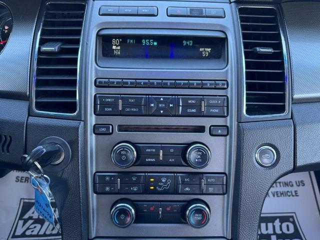 Photo of 2011 White Ford Taurus