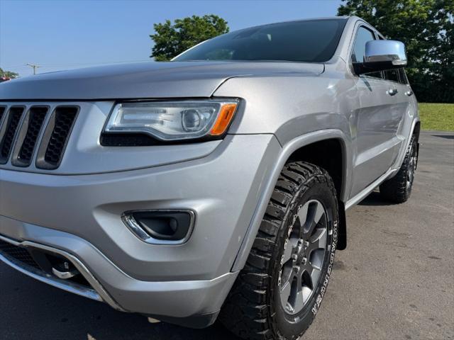 Photo of 2014 Billet Silver Metallic Clearcoat Jeep Grand Cherokee