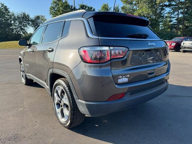Photo of 2018 Granite Crystal Metallic Clearcoat Jeep Compass