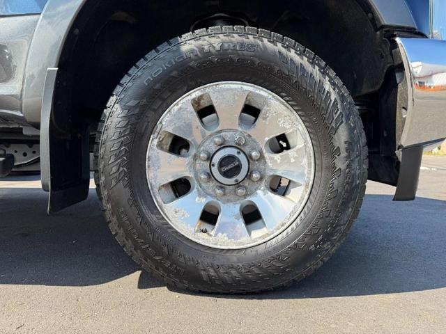 Photo of 2017 Blue Jeans Metallic Ford F-250