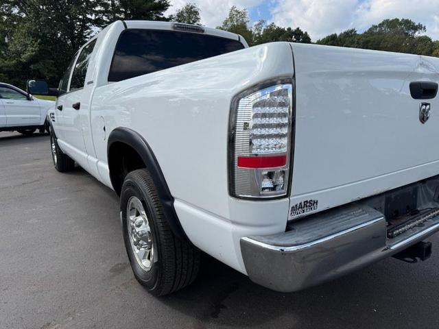 Photo of 2007 White Dodge Ram 2500