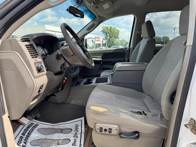 Photo of 2007 White Dodge Ram 2500