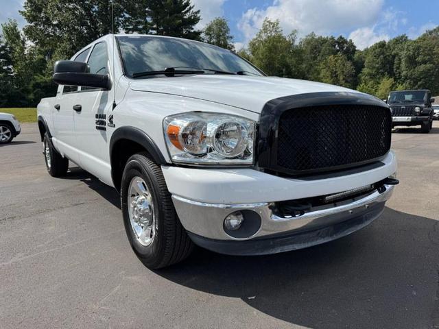 Photo of 2007 White Dodge Ram 2500