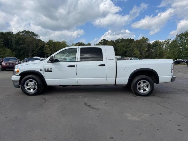 Photo of 2007 White Dodge Ram 2500