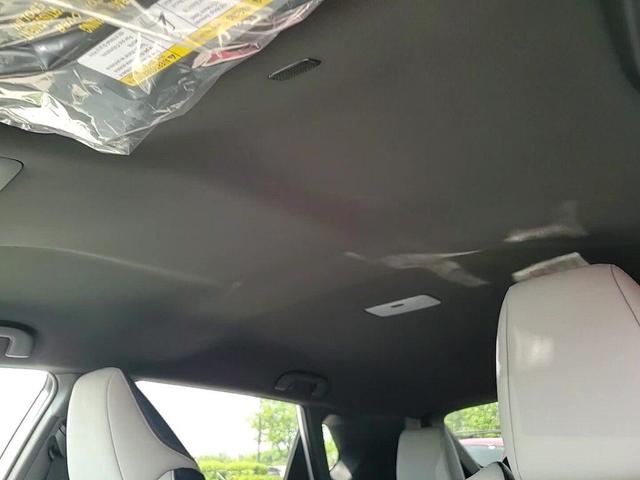 Photo of 2025 Cosmic White Pearl Subaru Solterra