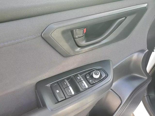Photo of 2025 Crystal White Pearl Subaru Forester
