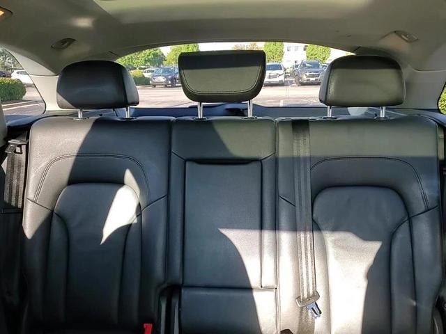 Photo of 2015 Black Audi Q5