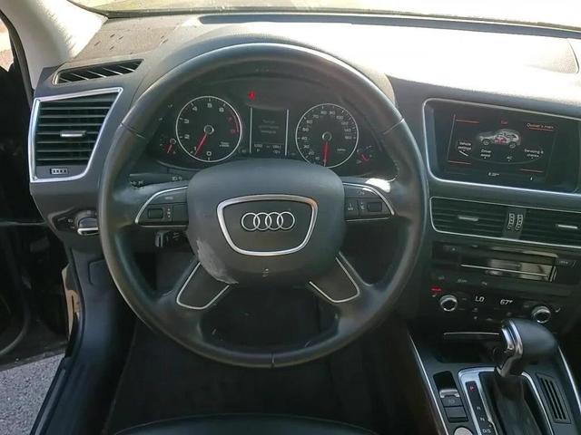 Photo of 2015 Black Audi Q5