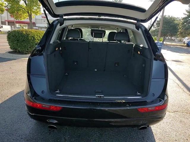 Photo of 2015 Black Audi Q5