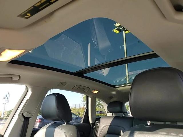 Photo of 2015 Black Audi Q5