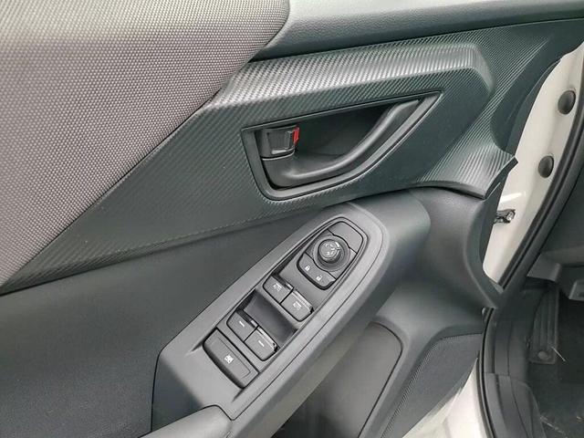 Photo of 2025 Crystal White Pearl Subaru Crosstrek