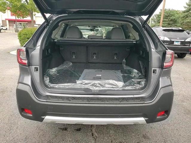Photo of 2025 Magnetite Gray Metallic Subaru Outback