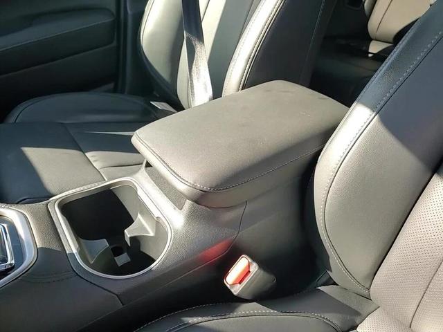 Photo of 2024 Ice Silver Metallic Subaru Outback