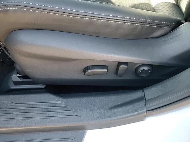 Photo of 2024 Ice Silver Metallic Subaru Outback