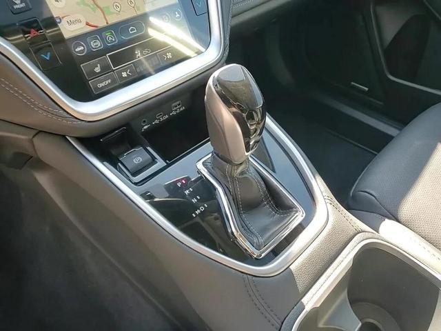 Photo of 2024 Ice Silver Metallic Subaru Outback
