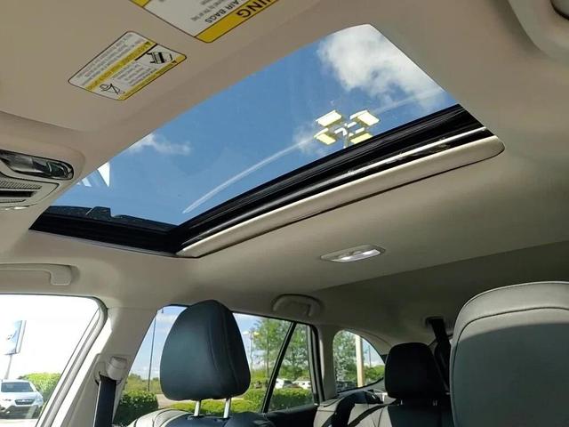 Photo of 2024 Ice Silver Metallic Subaru Outback