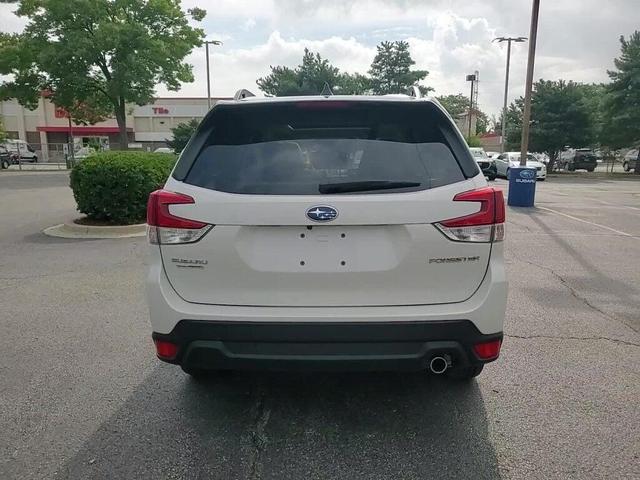Photo of 2024 Crystal White Pearl Subaru Forester