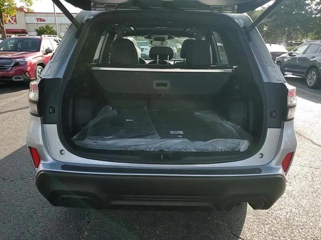 Photo of 2025 Ice Silver Metallic Subaru Forester