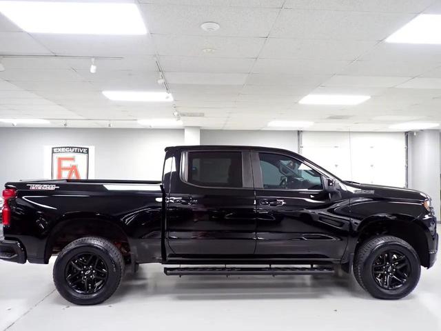Photo of 2022 Black Chevrolet Silverado 1500