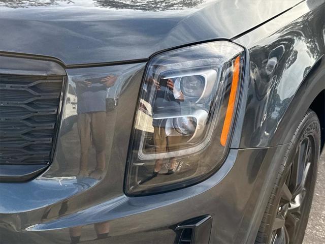 Photo of 2021 Gravity Grey Kia Telluride