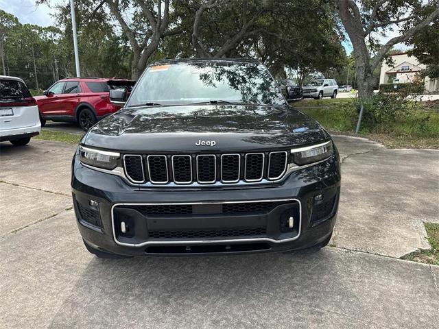 Photo of 2022 Rocky Mountain Pearlcoat Jeep Grand Cherokee L