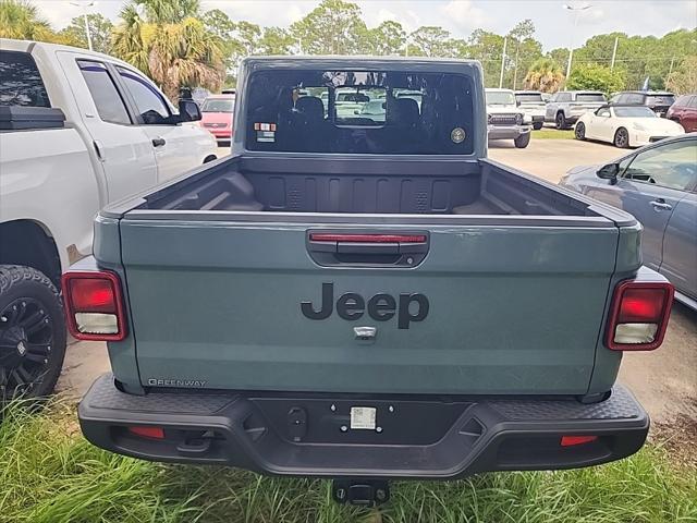 Photo of 2025 Anvil Clearcoat Jeep Gladiator
