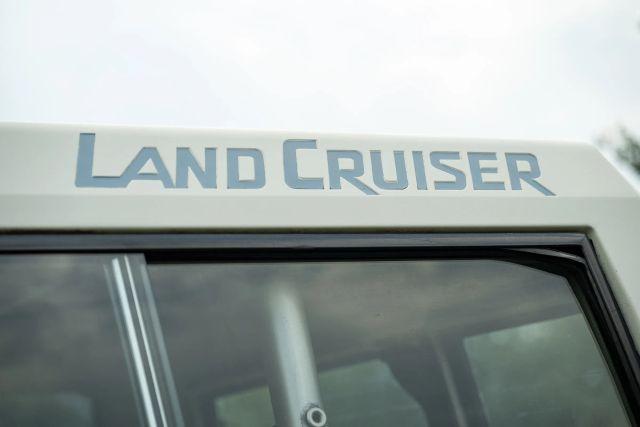 Photo of 1994 Light Beige Metallic Toyota Land Cruiser