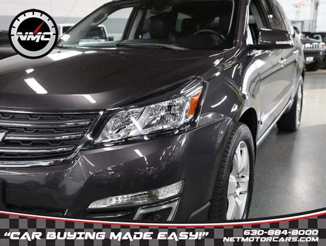 Photo of 2016 Tungsten Metallic Chevrolet Traverse
