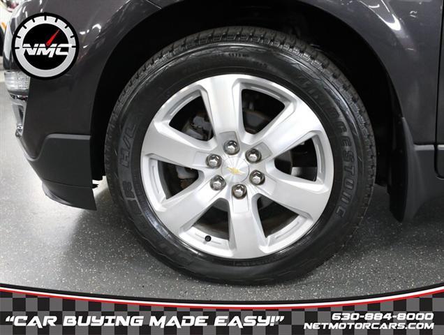 Photo of 2016 Tungsten Metallic Chevrolet Traverse