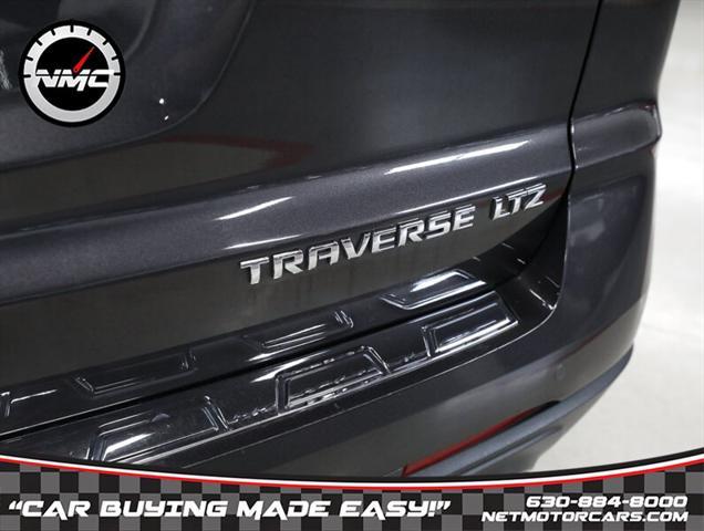 Photo of 2016 Tungsten Metallic Chevrolet Traverse